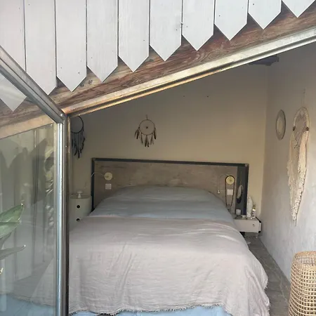 Maison Loft Romantique Centre Village Vakantiehuis Saint-Laurent-dʼAigouze